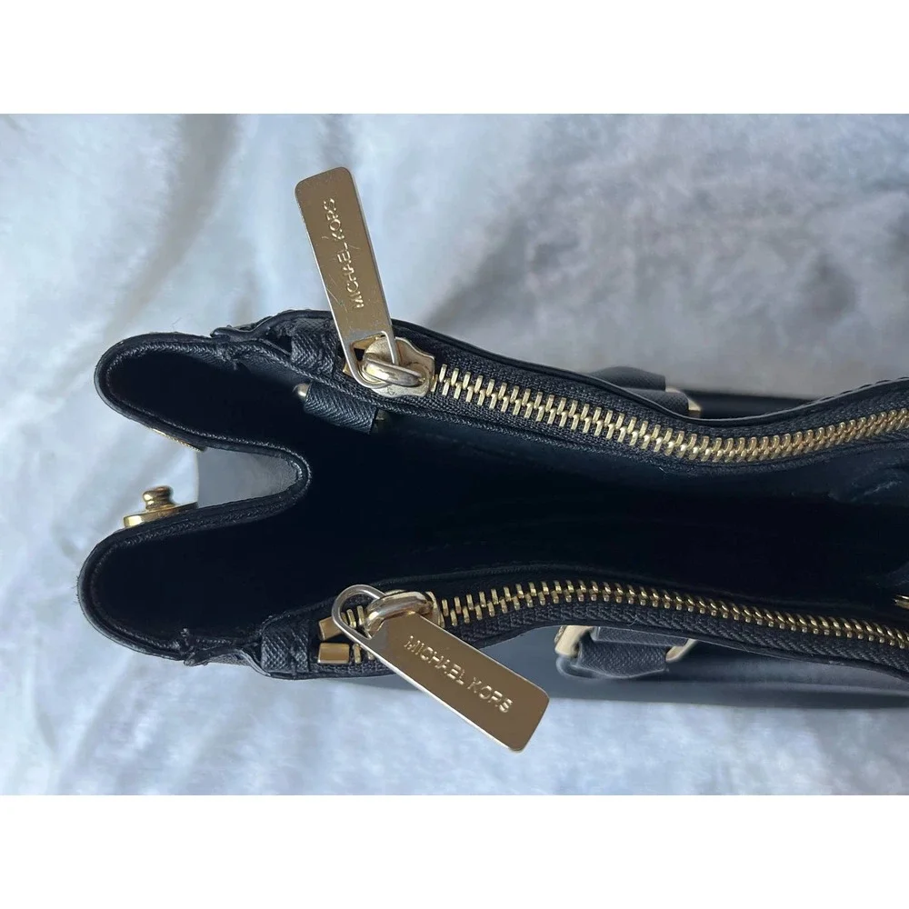 Authentic Michael Kors Savannah Leather handbag black - Picture 5 of 8